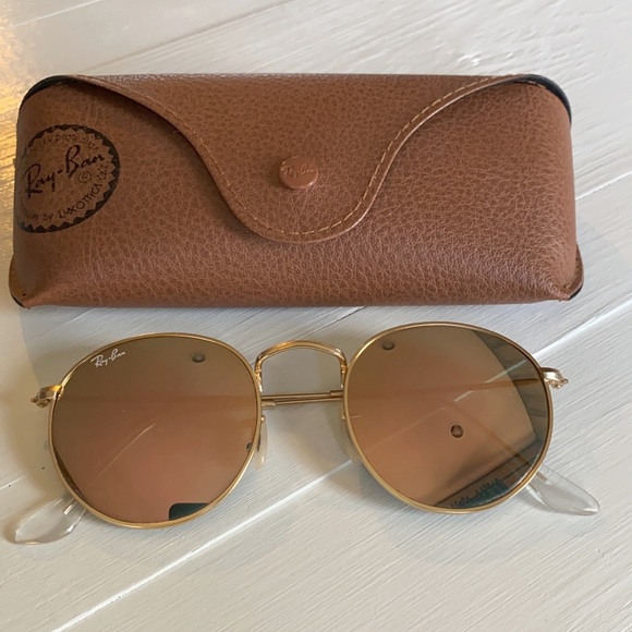 Round RayBans